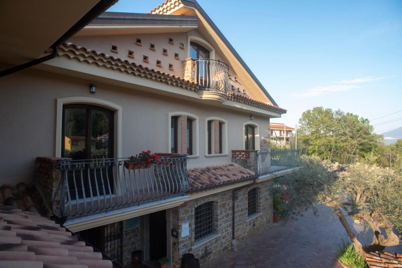 La Ginestra Hotel Castel San Lorenzo Luaran gambar