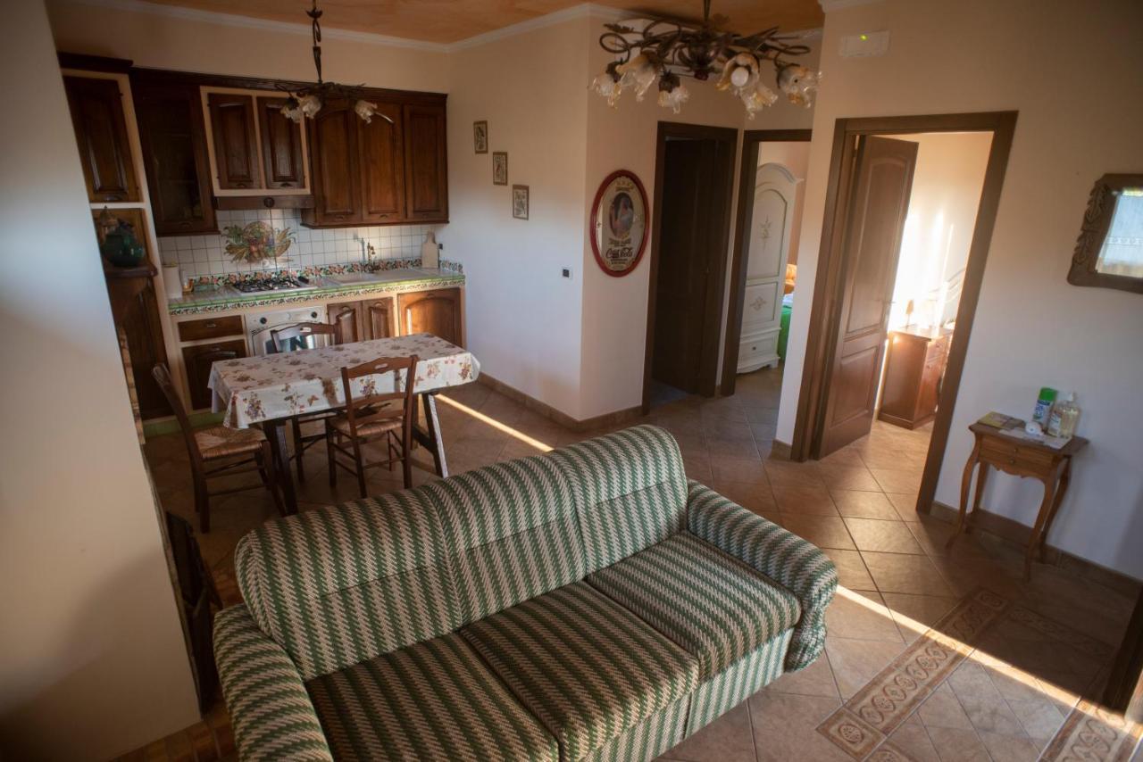 La Ginestra Hotel Castel San Lorenzo Luaran gambar