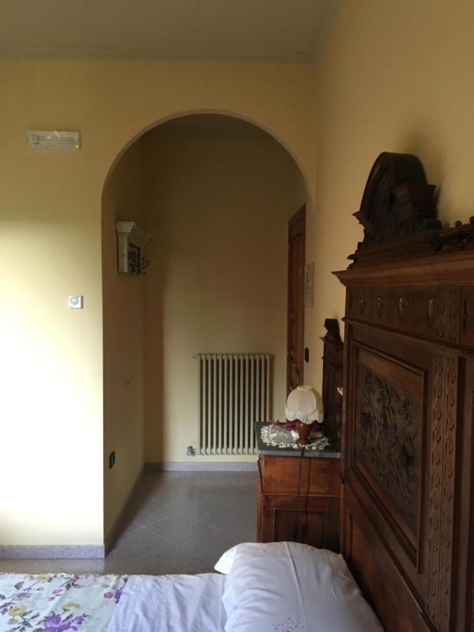 La Ginestra Hotel Castel San Lorenzo Luaran gambar