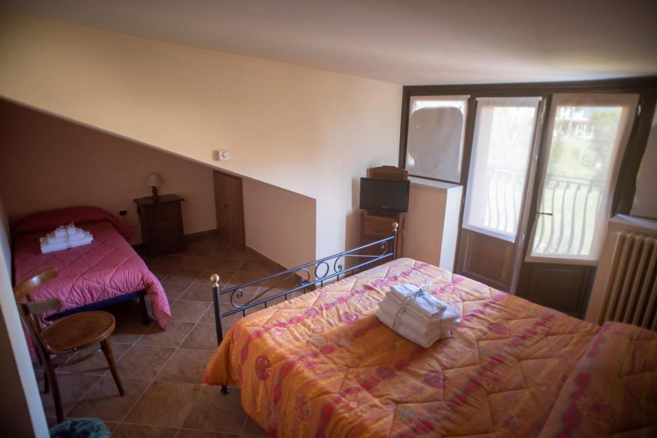 La Ginestra Hotel Castel San Lorenzo Luaran gambar