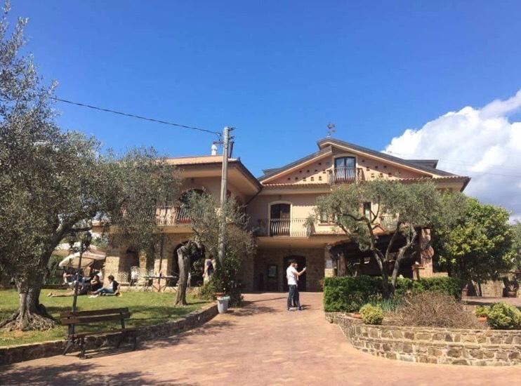 La Ginestra Hotel Castel San Lorenzo Luaran gambar