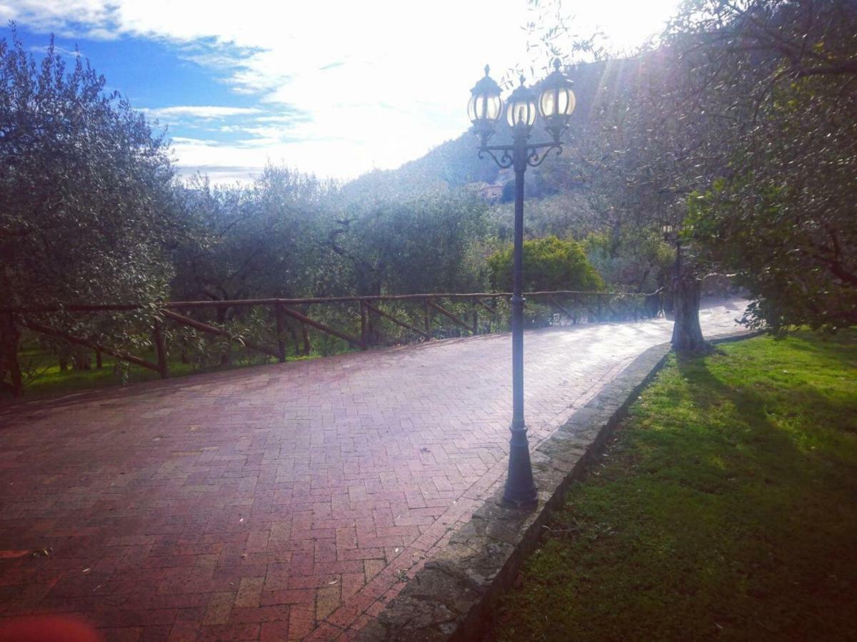 La Ginestra Hotel Castel San Lorenzo Luaran gambar